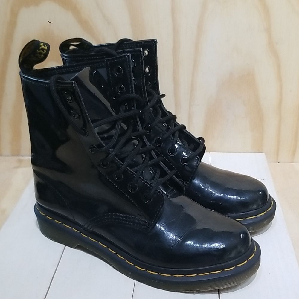 Dr Martens Original Black Patent Leather Lace Up Boot Mens sz 6,Wmn's 8 1/2